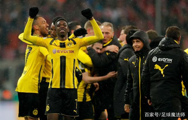 并在压力下 并在压力下